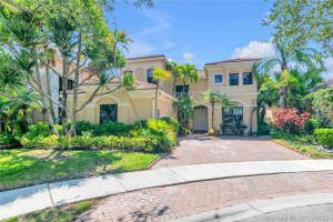 19423 Presidential Way, North Miami Beach, FL 33179, Sold 10/15/21