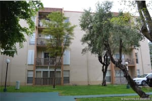 4715 NW 7th St, Miami, FL 33126, Sold 12/08/21