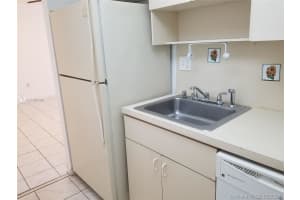 4855 NW 7th St, Miami, FL 33126, Sold 08/11/21