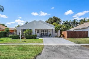 8660 SW 16th St, Pembroke Pines, FL 33025, Sold 07/08/21