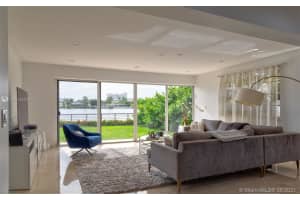 21221 NE 24th Ct, Miami, FL 33180, Sold 08/30/21