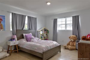 21221 NE 24th Ct, Miami, FL 33180, Sold 08/30/21