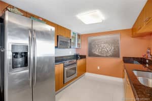 1800 N Bayshore Dr, Miami, FL 33132, Sold 06/30/21
