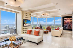 1425 Brickell Ave, Miami, FL 33131, Sold 09/15/21