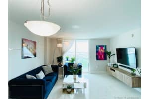 1800 N Bayshore Dr, Miami, FL 33132, Sold 08/30/21