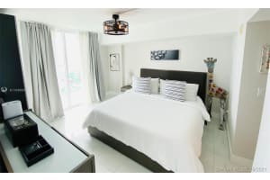 1800 N Bayshore Dr, Miami, FL 33132, Sold 08/30/21