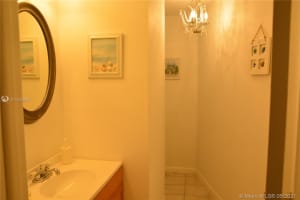 5445 Collins Ave, Miami Beach, FL 33140, Sold 08/03/21