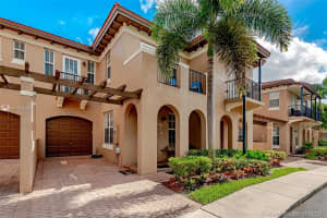6962 Julia Gardens Dr, Coconut Creek, FL 33073, Sold 07/20/21