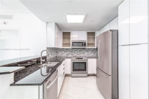 7900 Harbor Island Dr, North Bay Village, FL 33141, Sold 10/22/21