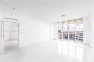 7900 Harbor Island Dr, North Bay Village, FL 33141, Sold 10/22/21