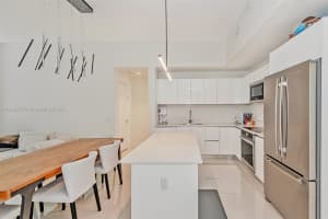 2960 NE 207th St, Aventura, FL 33180, Sold 11/11/21