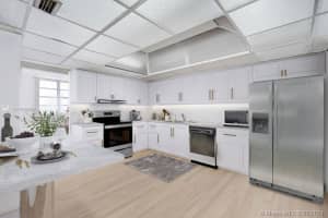 5825 Collins Ave #6a, Miami Beach, FL 33140, Sold 10/15/21