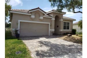 2106 NW 166th Ave, Pembroke Pines, FL 33028, Sold 08/26/21