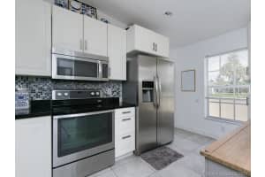 5410 Lakewood Cir S, Margate, FL 33063, Sold 07/07/21