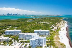 155 Ocean Ln Dr, Key Biscayne, FL 33149, Sold 02/23/22