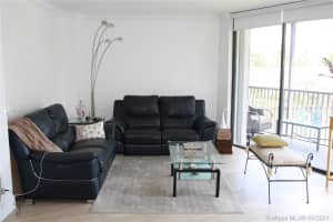 3475 N Country Club Dr, Miami, FL 33180, Sold 08/06/21