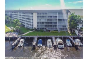 410 N Federal Hwy, Deerfield Beach, FL 33441, Sold 02/28/22