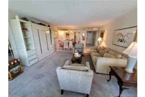 5225 Collins Ave, Miami, FL 33140, Sold 01/18/22