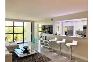 600 Parkview Dr # 1132, Hallandale Beach, FL 33009, Sold 09/14/21