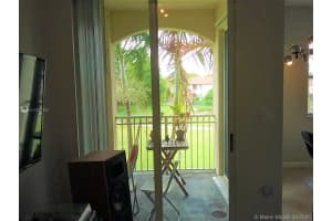 10022 NW 7th St, Miami, FL 33172, Sold 08/06/21