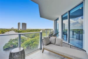 17111 Biscayne Blvd, North Miami Beach, FL 33160, Sold 04/27/22