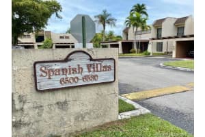 6512 Kendale Lakes Dr, Miami, FL 33183, Sold 10/12/21