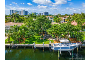 454 Tamarind Dr, Hallandale Beach, FL 33009, Sold 06/23/21