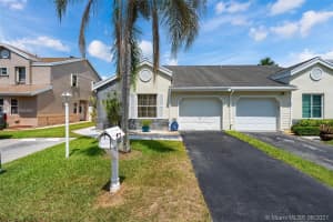1100 SW 110th Ln, Davie, FL 33324, Sold 07/02/21