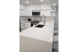 3725 S Ocean Dr, Hollywood, FL 33019, Sold 11/23/21