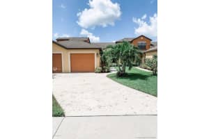 1070 Luminary Cir, Melbourne, FL 32901, Sold 06/29/21