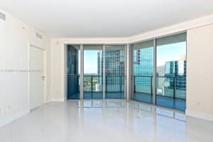 3301, 1300 Brickell Bay Dr #3505, Miami, FL 33131, Sold 02/11/22