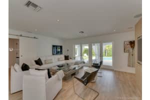 181 Island Dr, Key Biscayne, FL 33149, Sold 08/18/21