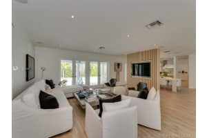 181 Island Dr, Key Biscayne, FL 33149, Sold 08/18/21