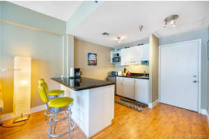 530 Ocean Dr, Miami Beach, FL 33139, Sold 09/08/21