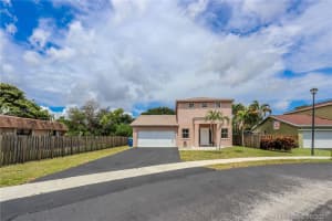 5203 NW 96th Ave, Sunrise, FL 33351, Sold 07/23/21