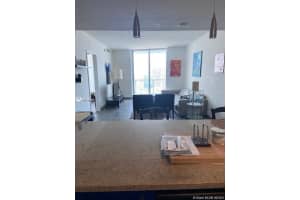 185 SW 7th St 12th floor, Miami, FL 33130, Sold 08/23/21