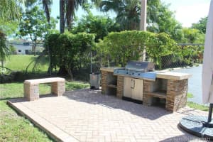 900 NE 195th St, Miami, FL 33179, Sold 07/27/21