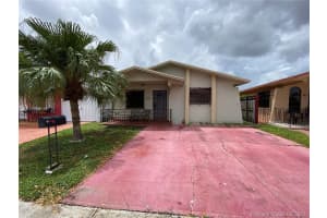 985 W 39th Pl, Hialeah, FL 33012, Sold 08/30/21