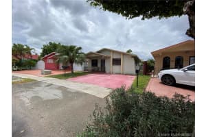 985 W 39th Pl, Hialeah, FL 33012, Sold 08/30/21