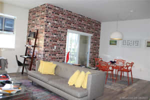 8900 NW 107th Ct, Doral, FL 33178, Sold 07/16/21