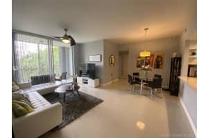 9725 NW 52nd St, Doral, FL 33178, Sold 08/18/21