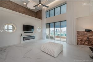 3330 NE 190th St UPH15, Aventura, FL 33180, Sold 04/07/22