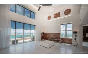 3330 NE 190th St UPH15, Aventura, FL 33180, Sold 04/07/22
