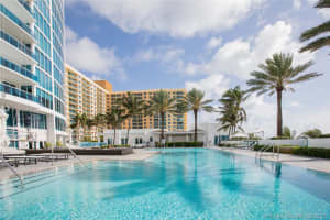 2711 S Ocean Dr, Hollywood, FL 33019, Sold 08/30/21