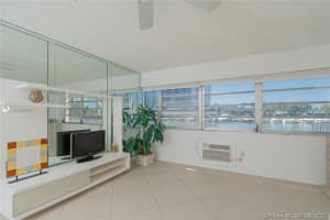 220 Kings Point Dr # 110, Sunny Isles Beach, FL 33160, Sold 09/15/21