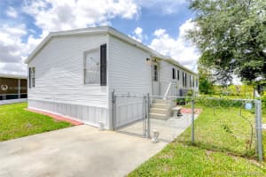 831 NW 217th Way, Pembroke Pines, FL 33029, Sold 07/27/21