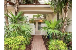 9769 NW 45th Ln, Doral, FL 33178, Sold 09/02/21