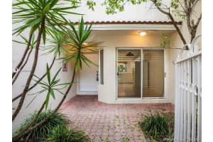 9769 NW 45th Ln, Doral, FL 33178, Sold 09/02/21