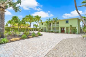 634 Island Dr, Key Largo, FL 33037, Sold 08/13/21