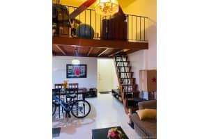 9435 Fontainebleau Blvd, Miami, FL 33172, Sold 08/06/21